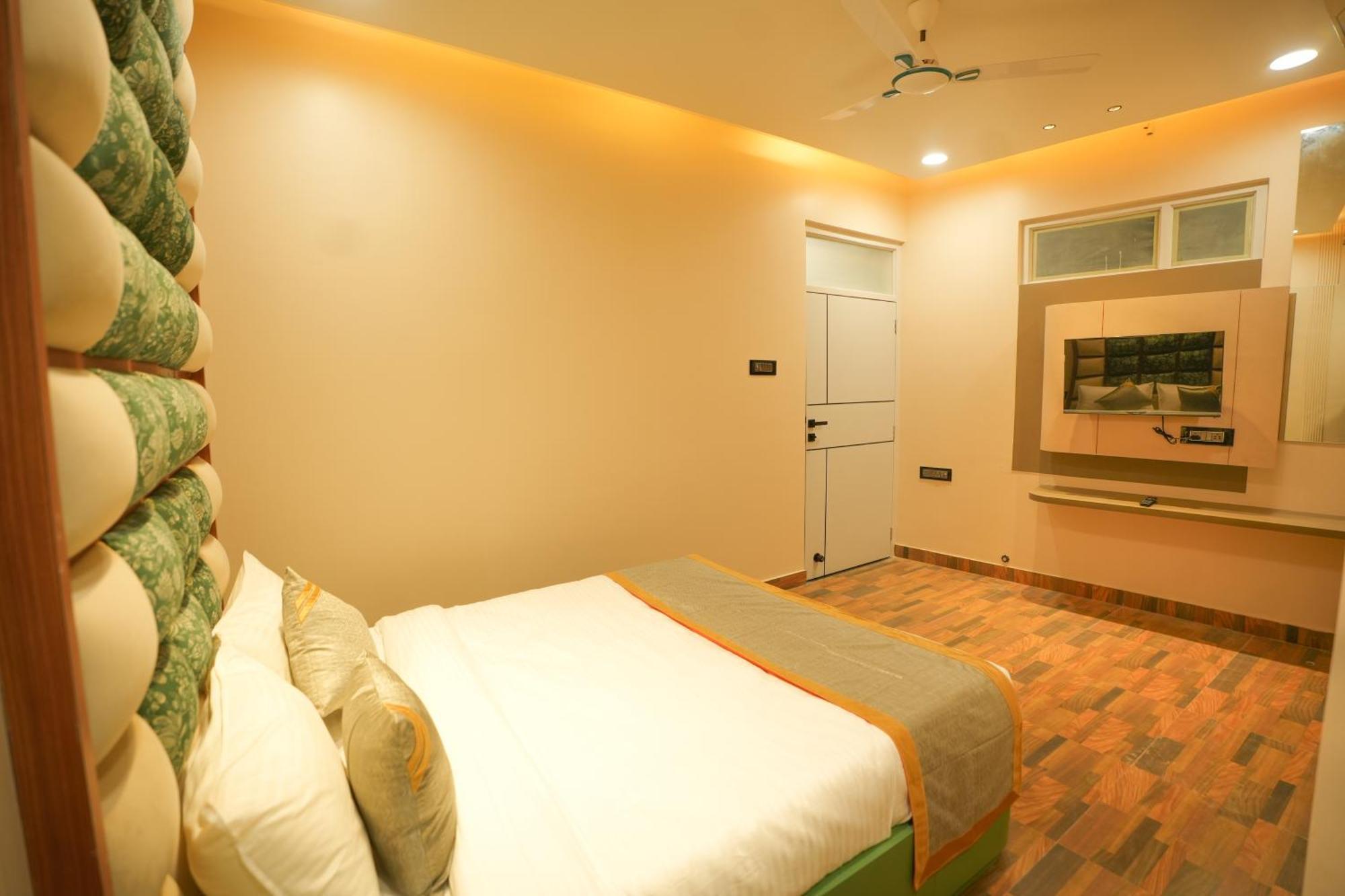 Dashrath Inn Near Ramjanmbhoomi Ayodhya Luaran gambar